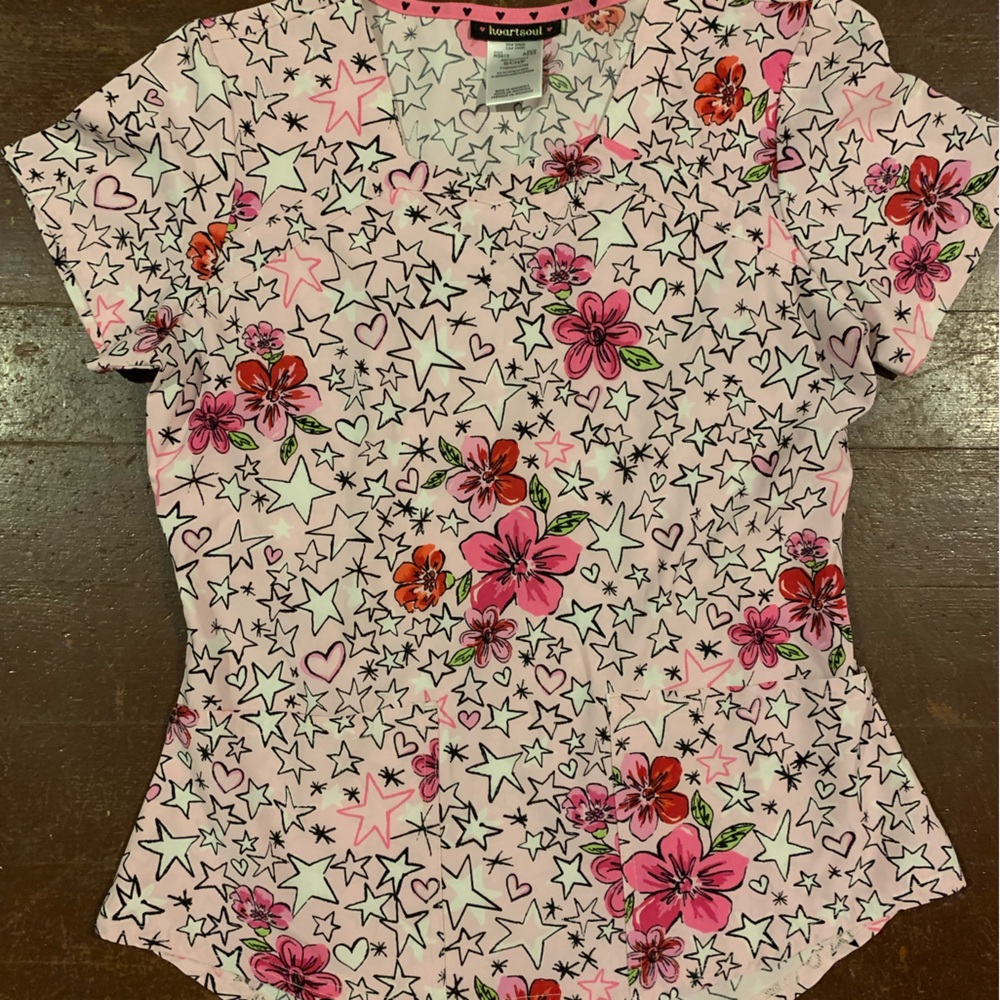 Heartsoul size medium pink scrub top